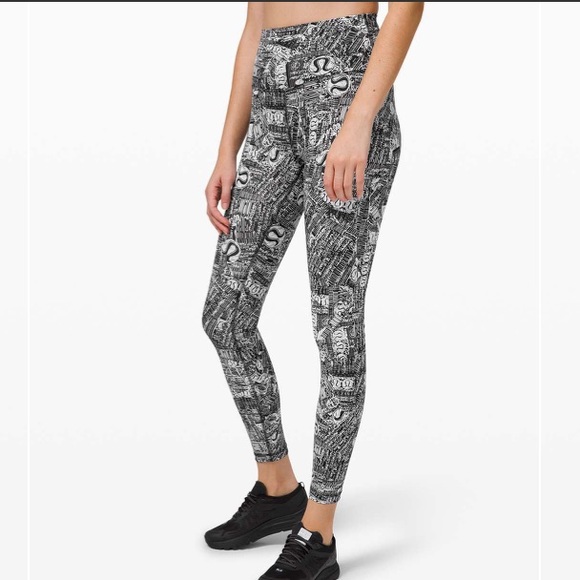 Lululemon Wunder Train High-Rise Tight 25"
Tear It Up Alpine White Black size 0 - Picture 3 of 13